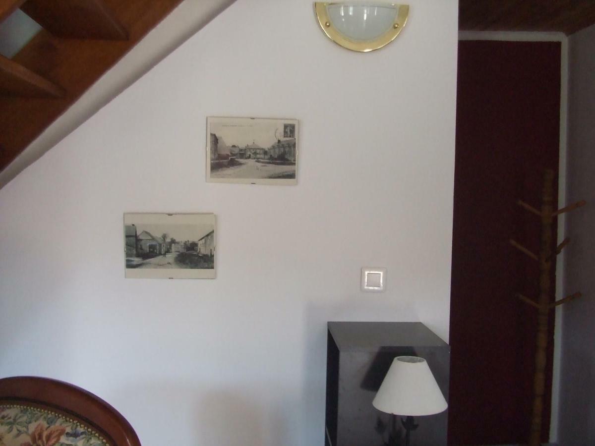 Gite Les Bois Georges Bossus-Les-Rumigny Exterior photo